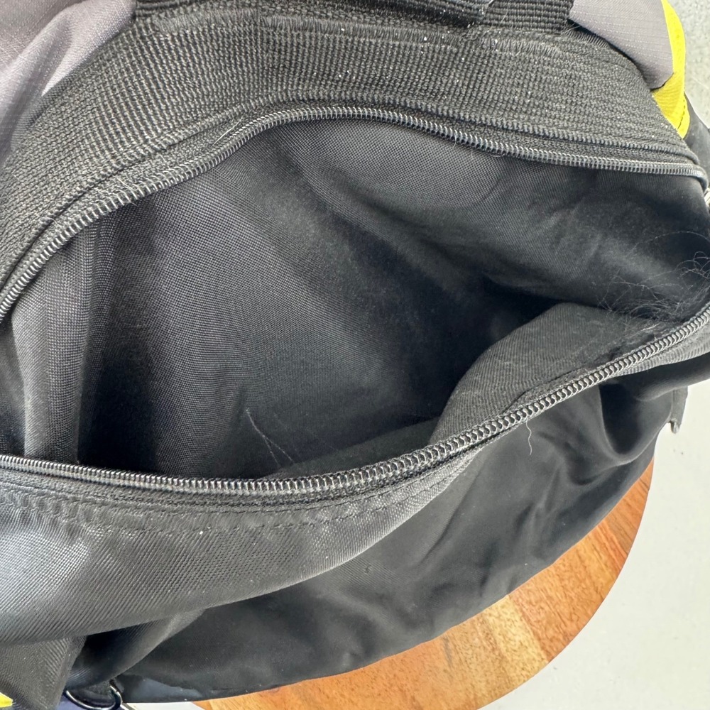 VTG‎ Nike Gym Bag Black Yellow Gray Duffel Travel School Sports Bag Retro Swoosh - Picture 11 of 14
